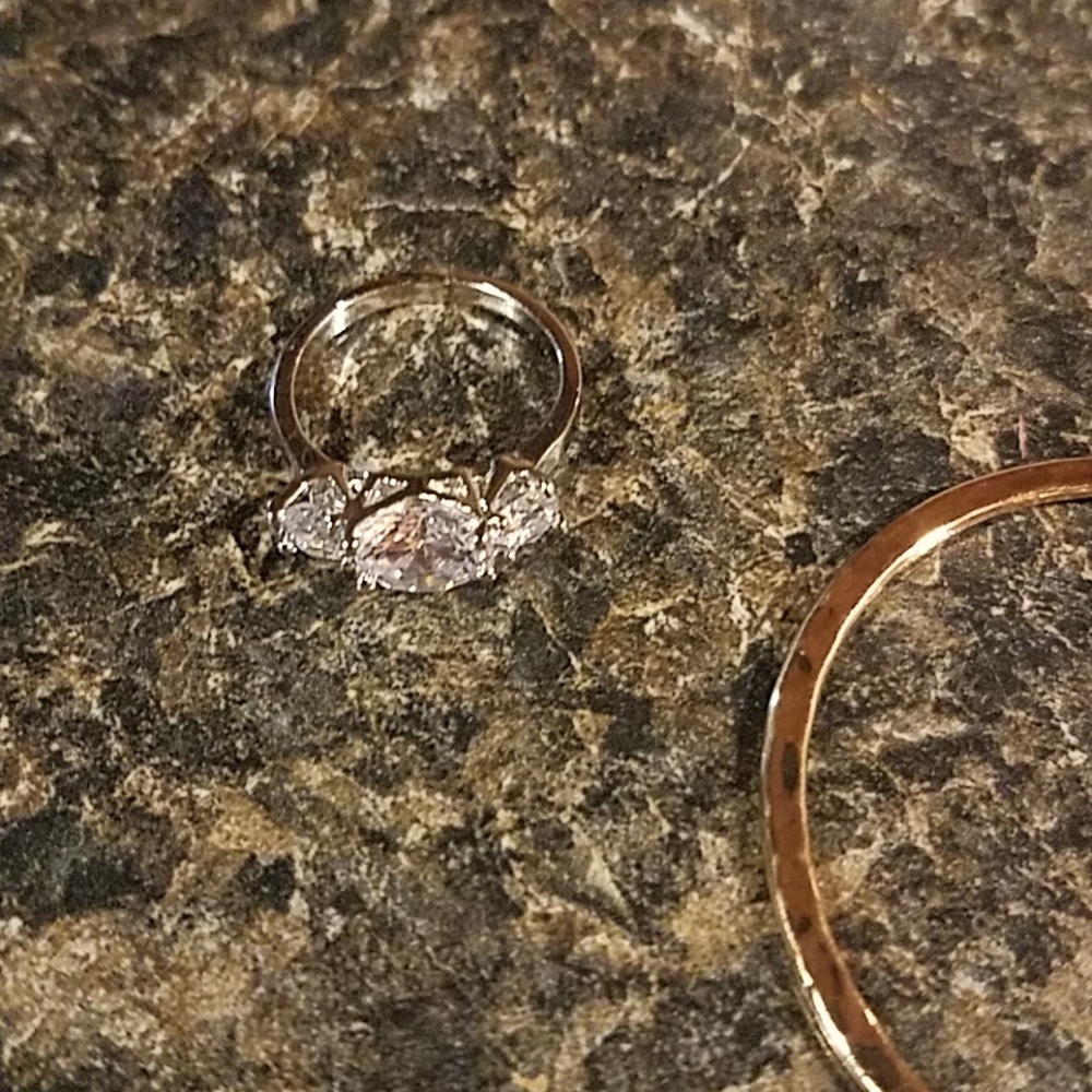 Jewelry Bundle - Picture 4 of 8